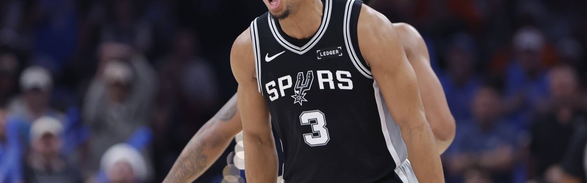 凯尔登：我们此前两连败 今天大家团结一致全力以赴取胜